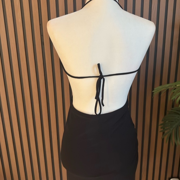 Elegant Black backless Dress - Picture 4 of 5